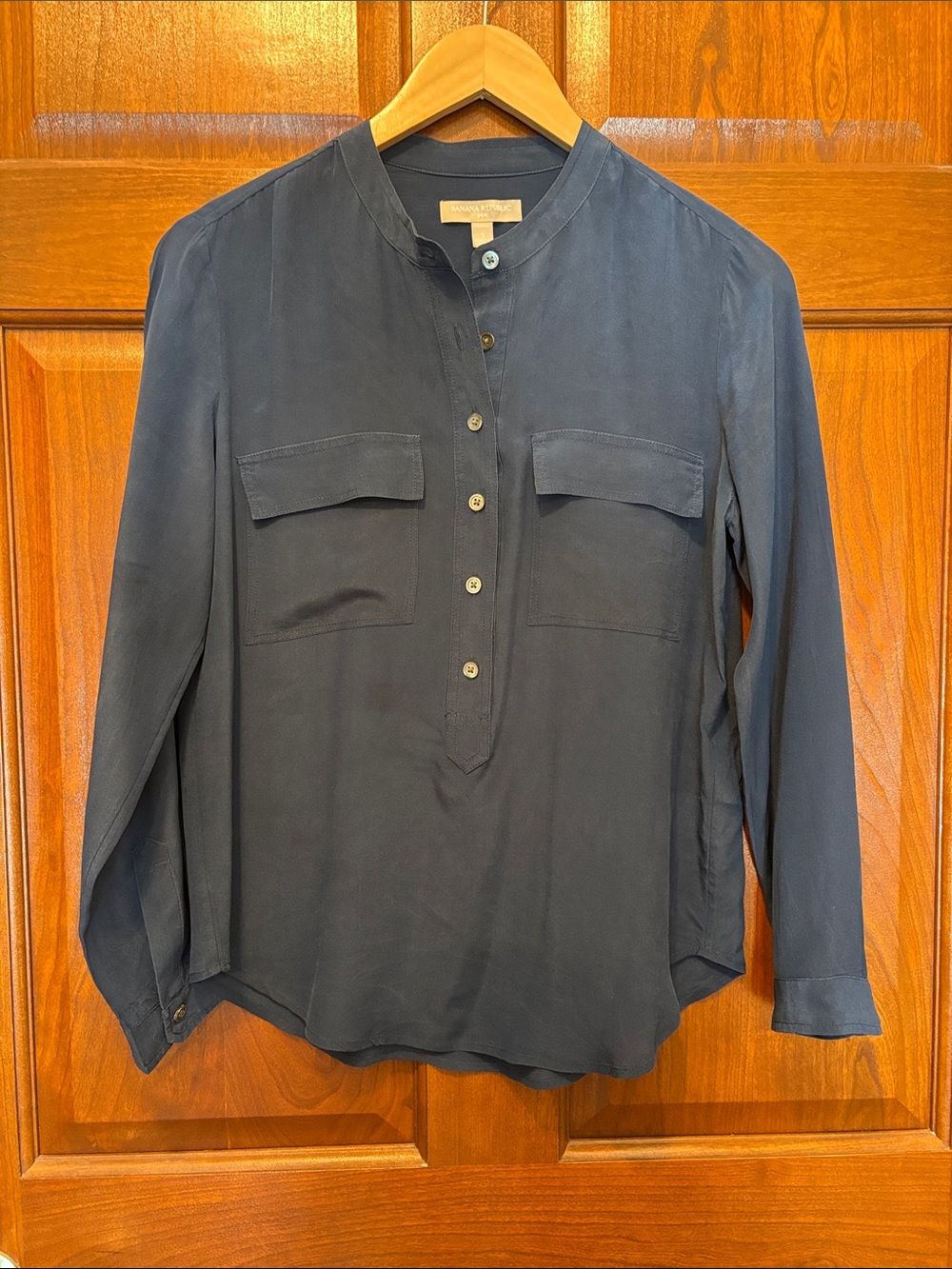 100% Silk Shirt Banana Republic Small Petite